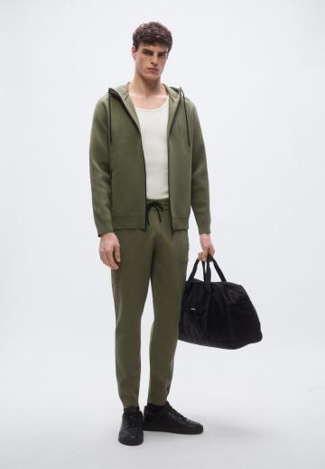 Спортивные штаны