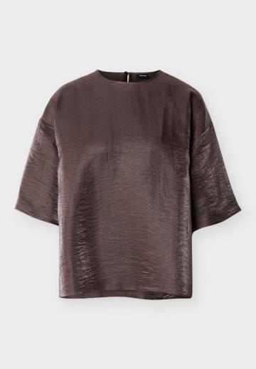 Атласная блузка