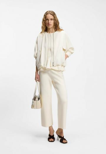 Блузка без рукавов