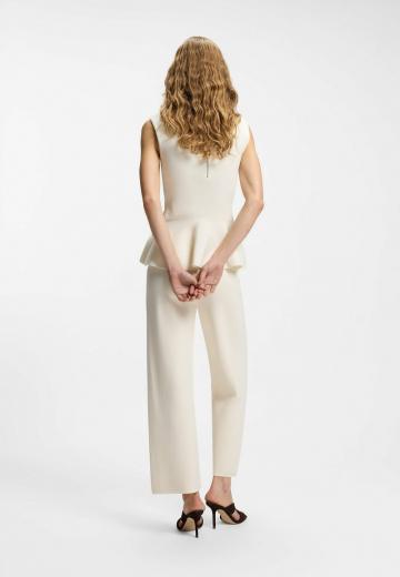 Блузка без рукавов