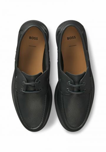 Ботинки на шнуровке