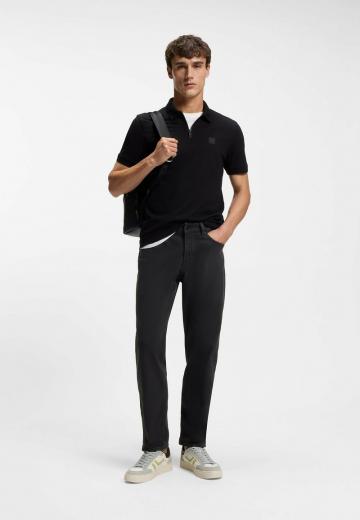 Узкие джинсы