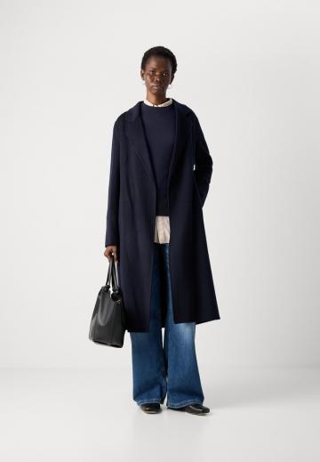 Шерстяное пальто