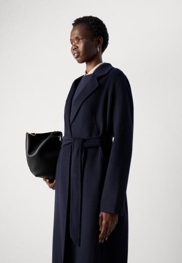 Шерстяное пальто