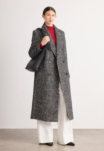 Шерстяное пальто