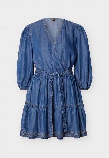 Джинсовое платье