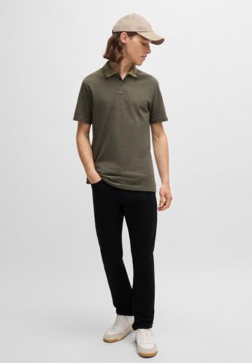 Узкие джинсы