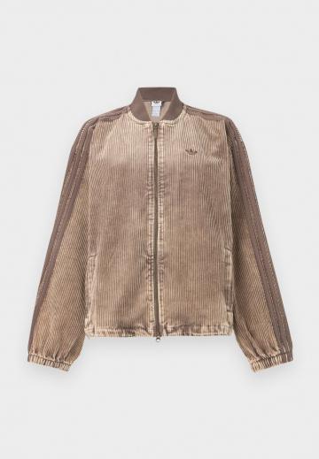 Вельветовая куртка