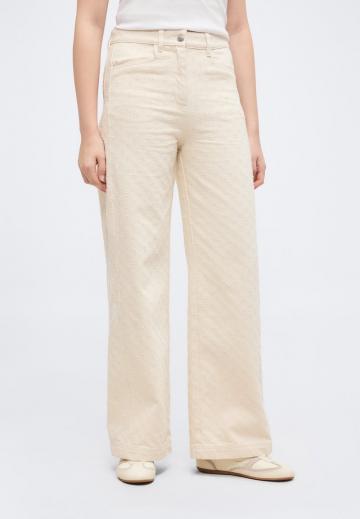 Клешеные джинсы