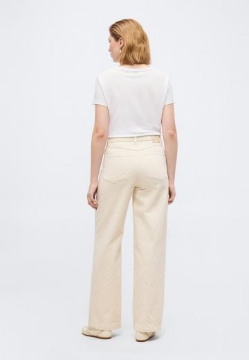 Клешеные джинсы