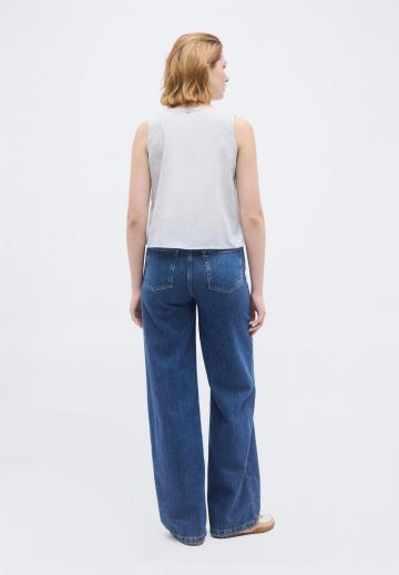 Блузка без рукавов