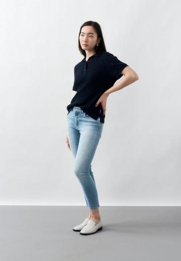 Короткие джинсы