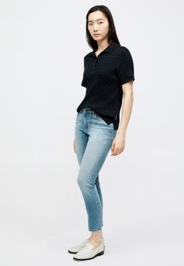 Короткие джинсы