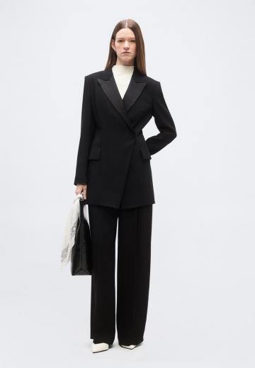 Короткое пальто