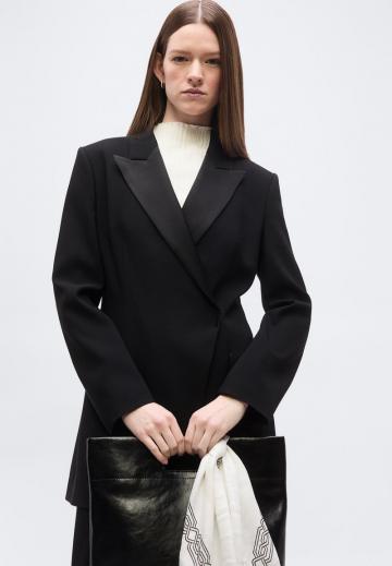 Короткое пальто