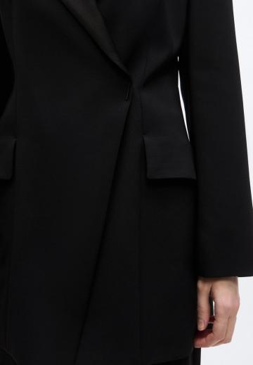 Короткое пальто