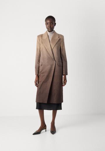 Шерстяное пальто