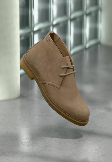 Ботинки на шнуровке