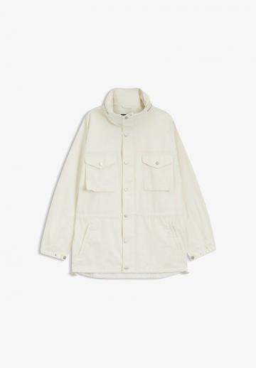 Короткое пальто