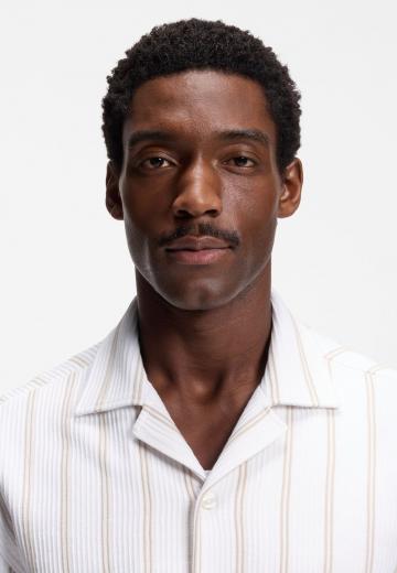 Рубашка с коротким рукавом