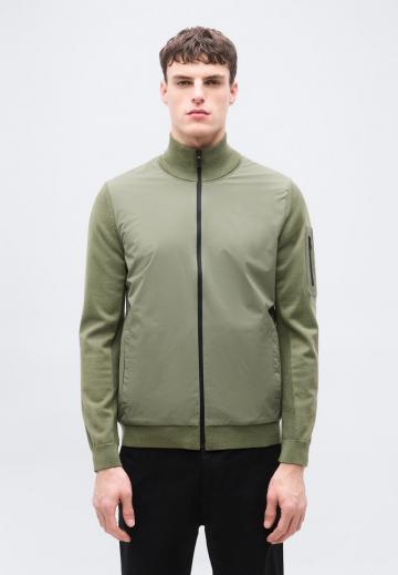 Вязаная кофта