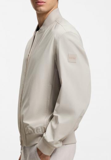 Куртка бомбер