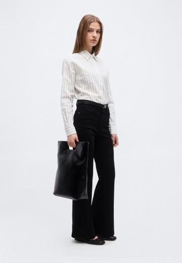 Клешеные джинсы