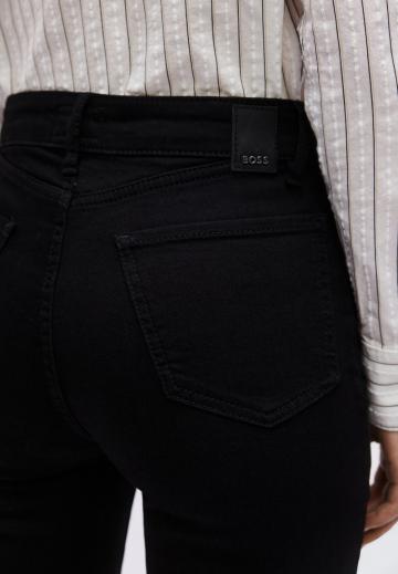 Клешеные джинсы