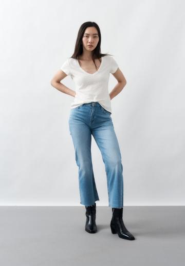 Короткие джинсы