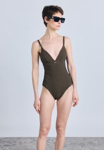 Слитный купальник