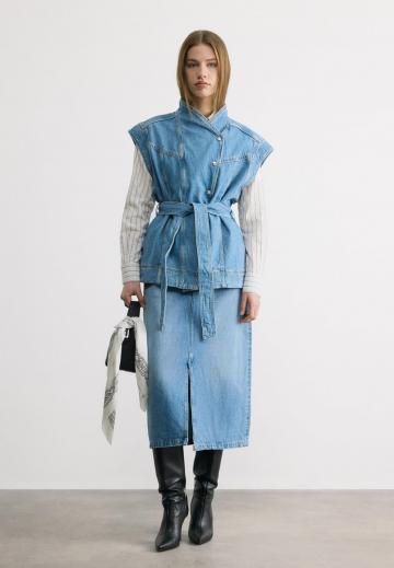 Джинсовая жилетка