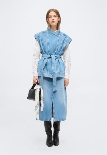 Джинсовая жилетка