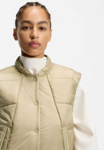 Стеганый жилет