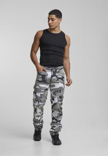 Брюки с накладными карманами