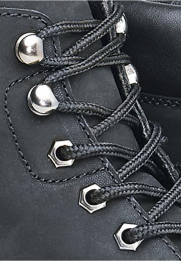 Ботинки на шнуровке