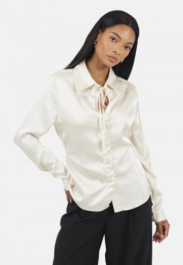 Атласная блузка