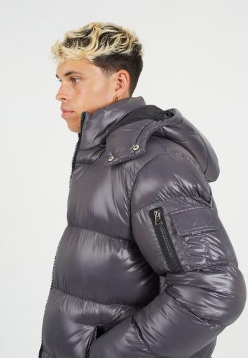 Зимняя куртка