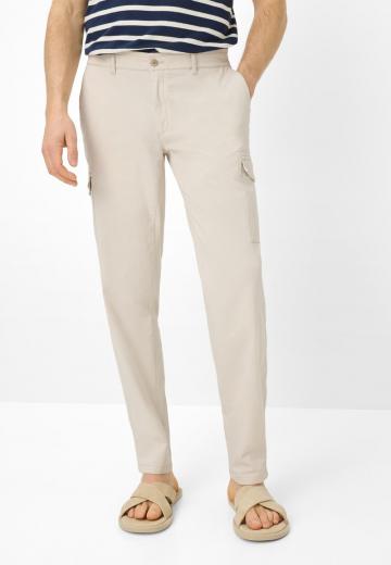 Брюки с накладными карманами