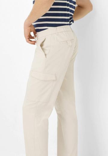 Брюки с накладными карманами