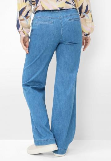 Клешеные джинсы