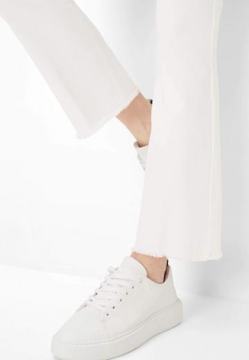 Короткие джинсы