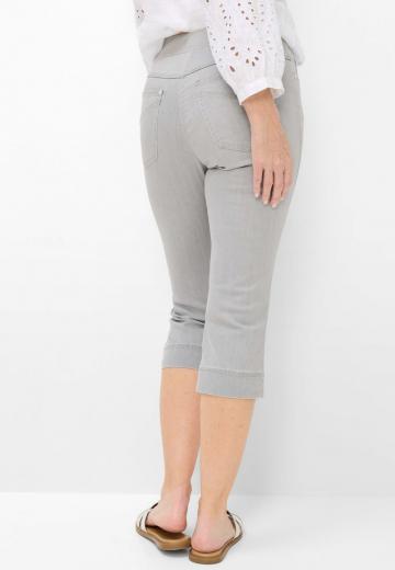 Короткие джинсы