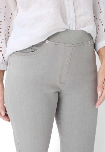 Короткие джинсы