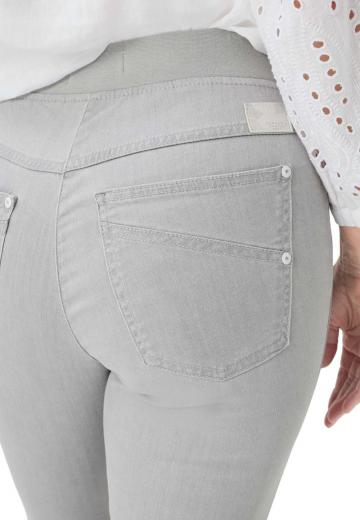 Короткие джинсы