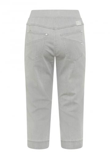 Короткие джинсы