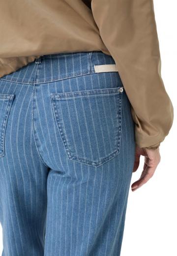 Свободные джинсы