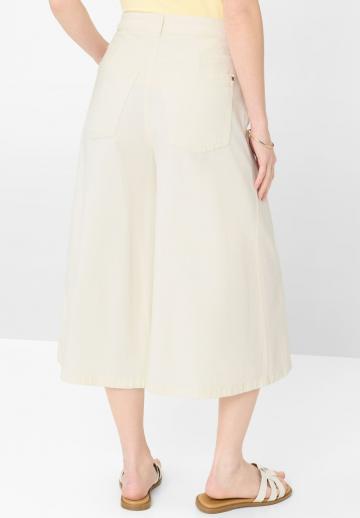 Короткие джинсы