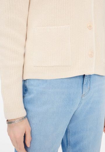 Вязаная кофта