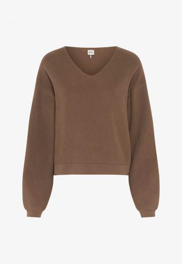 Пуловер с вырезом V