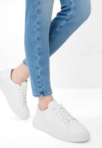 Короткие джинсы